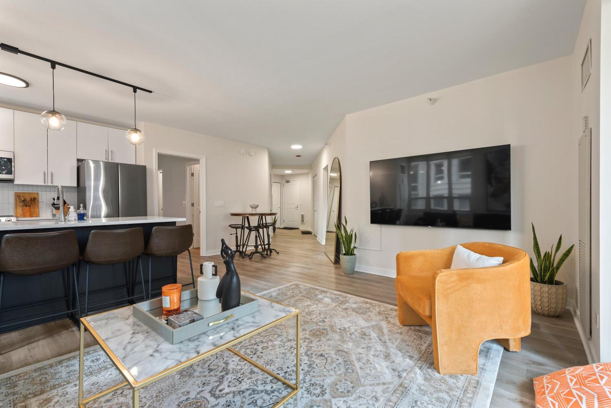 The Bernardin Gold Coast Luxury Apartments Near Magnificent Mile Чикаго Екстер'єр фото