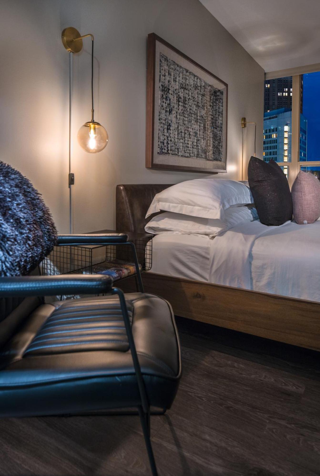The Bernardin Gold Coast Luxury Apartments Near Magnificent Mile Чикаго Екстер'єр фото
